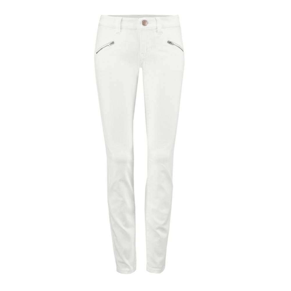 NEW Cabi Skinny Jeans
